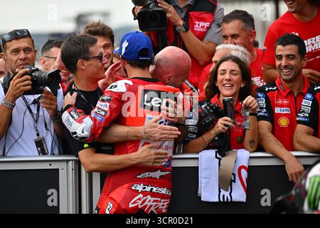 Motegi, Japon. September 2025. BAGNAIA Francesco (ita), Ducati Lenovo Team, Ducati Desmosedici GP25, Porträt, feiert seinen Sieg während des MotoGP Motul Grand Prix von Japan 2025 auf dem Twin Ring Motegi Circuit vom 26. Bis 28. September in Motegi, Japan - Fotostudio Milagro/DPPI Credit: DPPI Media/Alamy Live News Stockfoto