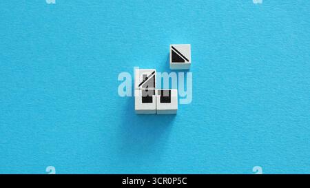Haus aus Teilen gebaut. Hypothek. Stockfoto
