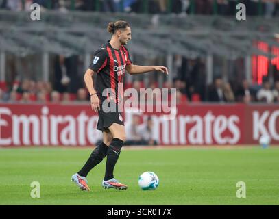Mailand, Italien. September 2025. Rabiot vom AC Milan während der italienischen Serie A, Saison 2025-2026, Fußballspiel zwischen AC Milan und SSC Napoli am 28. September 2025 im San Siro Stadion, Mailand, Italien Credit: Nderim Kaceli/Alamy Live News Stockfoto
