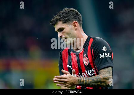 Mailand, Italien. September 2025. Christian Pulisic vom AC Mailand Gesten während des Serie A Enilive Spiels zwischen dem AC Mailand und dem SSC Napoli im Stadio Giuseppe Meazza am 28. September 2025 in Mailand. Quelle: Giuseppe Maffia/Alamy Live News Stockfoto