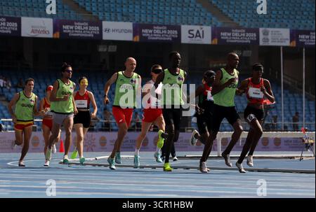 Neu-Delhi, Indien. September 2025. Nancy Chelangat Koech vom Team Kenia beim 1500 m T11-Finale der Frauen am zweiten Tag der Para Leichtathletik-Weltmeisterschaft New Delhi 2025 im Jawaharlal Nehru Stadium. Quelle: SOPA Images Limited/Alamy Live News Stockfoto