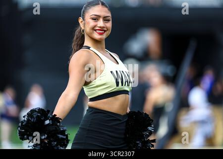 27. September 2025: Wake Forest Dazzling Deacs. NCAA-Fußballspiel zwischen Georgia Tech und Wake Forest University im AlLegacy Federal Credit Union Stadium in Winston-Salem, North Carolina. David Beach/CSM Stockfoto