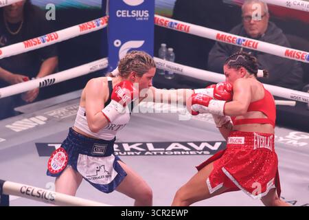 Montreal, Ciudad de Mexico, Kanada. September 2025. Sol Cudos aus Argentinien schlägt Kim Clavel aus Kanada während des IBF World Mindestgewicht Titelkampfes im Saint-Denis Theater. Am 27. September 2025 in Montreal, Kanada. (Credit Image: © Horacio Zamora Rios/eyepix via ZUMA Press Wire) NUR REDAKTIONELLE VERWENDUNG! Nicht für kommerzielle ZWECKE! Stockfoto