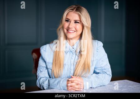 Die Schweizer Popsängerin Beatrice Egli am Freitag, 5. September 2025, im Interview mit der APA - Austria Presse Agentur in Wien. - 20250905 PD25954 Credit: APA-PictureDesk/Alamy Live News Stockfoto