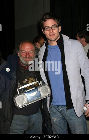Chris Pine und Radio man bei der Wrap-Party für den Lindsay Lohan-Film „Just My Luck“ in New York City am 15. April 2005 Stockfoto
