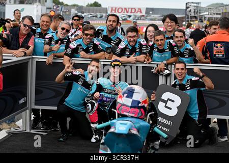 Japon. September 2025. QUILES Maximo (Spa), CFMOTO Aspar Team, Porträt feiert seinen dritten Platz während des Moto3 Motul Grand Prix von Japan 2025 auf dem Twin Ring Motegi Circuit vom 26. Bis 28. September in Motegi, Japan - Photo Studio Milagro/DPPI Credit: DPPI Media/Alamy Live News Stockfoto