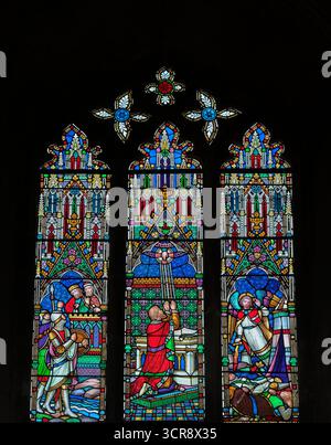 Buntglasfenster in Ely Cathedral, England. Stockfoto