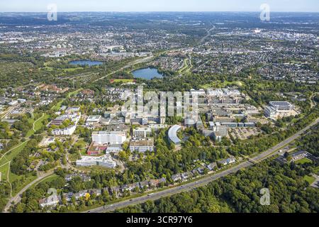 Luftaufnahme, Heinrich-Heine-Universität, Blick auf Deichsee und Unisee, Bilk, Düsseldorf, Ruhrgebiet, Nordrhein-Westfalen, Deutschland, Bildung, EDU Stockfoto