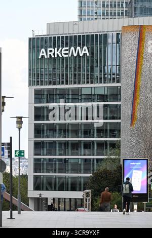 Paris, Frankreich. September 2025. Abbildung des Logos von Arkema, in Paris, Frankreich am 29. September 2025. Foto: Lionel Urman/ABACAPRESS.COM Credit: Abaca Press/Alamy Live News Stockfoto