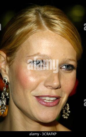 Gwyneth Paltrow bei der britischen Premiere von Sky Captain und die Welt von morgen. London, 27. September 2004 Stockfoto