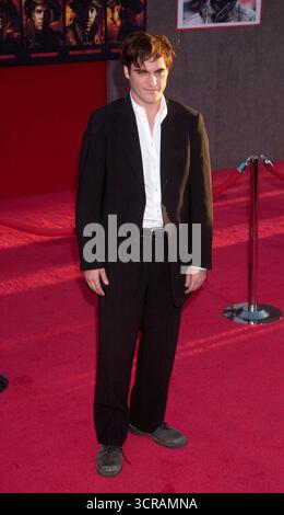 Joaquin Phoenix bei der „Ladder 49“-Premiere im El Capitan Theater, Hollywood – 20. September 2004 Stockfoto