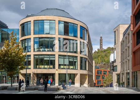 Queen Elizabeth House, das Gebäude des britischen Regierungszentrums in Edinburgh, Schottland, beherbergt den britischen öffentlichen Dienst in der Stadt. Stockfoto