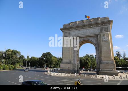 Der Triumphbogen in Bukarest Stockfoto