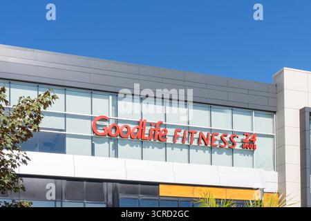 Goodlife Fitness-Schild auf dem Gebäude in Marham, Ontario, Kanada. Stockfoto
