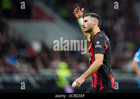 Mailand, Italien. September 2025. Santiago Gimenez vom AC Milan reagierte am 28. September 2025 im Stadio Giuseppe Meazza in Mailand beim Enilive-Spiel der Serie A zwischen AC Milan und SSC Napoli. Quelle: Giuseppe Maffia/Alamy Live News Stockfoto