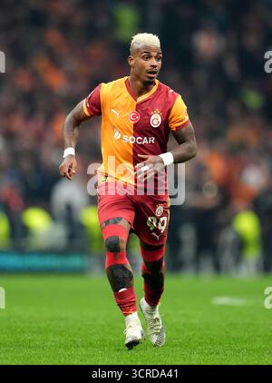 Galatasarays Mario Lemina während der UEFA Champions League, Ligaspiels im RAMSPARK in Istanbul, Türkei. Bilddatum: Dienstag, 30. September 2025. Stockfoto