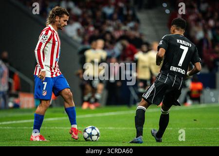 Madrid, Espagne. 30. September 2025. Antoine GRIEZMANN von Atletico Madrid während der UEFA Champions League, League-Phase, MD2-Fußballspiel zwischen Atletico de Madrid und Eintracht Frankfurt am 30. September 2025 im Riyadh Air Metropolitano Stadion in Madrid, Spanien - Foto Tomas Garrido/Matthieu Mirville/DPPI Credit: DPPI Media/Alamy Live News Stockfoto