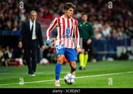 Madrid, Spanien, Spanien. 30. September 2025. Giuliano SIMEONE von Atletico Madrid während des Spiels der UEFA Champions League, League Phase MD2 zwischen Atletico de Madrid und Eintracht Frankfurt im Riyadh Air Metropolitano Stadium am 30. September 2025 in Madrid. Tomas Garrido (Credit Image: © Matthieu Mirville/ZUMA Press Wire) NUR REDAKTIONELLE VERWENDUNG! Nicht für kommerzielle ZWECKE! Quelle: ZUMA Press, Inc./Alamy Live News Stockfoto
