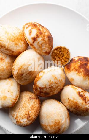 Blick von oben auf Masa, Blick von oben auf das Essen vom nördlichen nigeria Masa Reis Kuchen Stockfoto