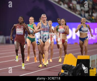 Sarah aus Kenia und Keely Hodgkinson aus Großbritannien und NI traten im 800-m-Halbfinale der Frauen bei der Leichtathletik-Weltmeisterschaft Tokio 2025 AT an Stockfoto