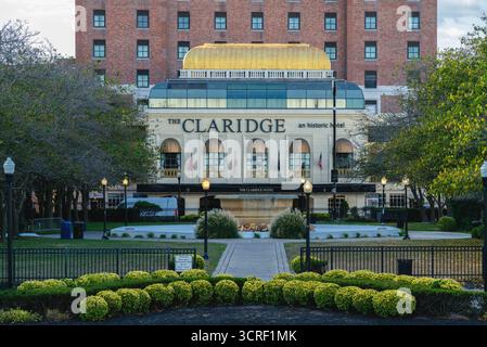 Atlantic City, NJ - 27. August 2025: Das Claridge Hotel ist ein historisches Wahrzeichen in Atlantic City, New Jersey, bekannt für seine klassische Eleganz aus den 1920er Jahren Stockfoto