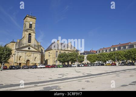 Kirche Saint-Dagobert, ehemaliges Rathaus, historisches Denkmal, Place Darche, Paradeplatz, Longwy, Departement Meurthe-et-Moselle, Grand Est, Fran Stockfoto