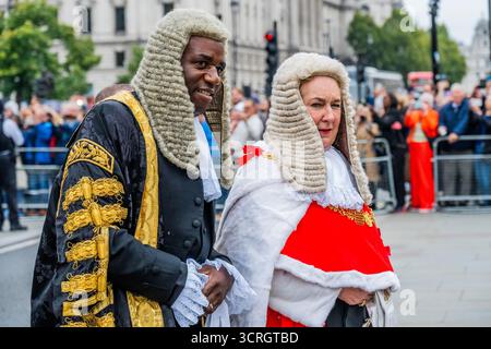 London, Großbritannien. Oktober 2025. David Lammy Abgeordneter leitet die Prozession als Secretary of State for Justice - der Beginn des britischen Rechtsjahres ist mit einem Gottesdienst in Westminster Abbey gekennzeichnet, an dem der Lord Chancellor und Secretary of State for Justice, der Lord Chief Justice, die Justices of the Supreme Court und andere Richter und Mitglieder des Rechtsberufs teilnehmen. Der Brauch geht auf das Mittelalter zurück, als der High Court in Westminster Hall abgehalten wurde und Richter zur Westminster Abbey für den Gottesdienst übergingen. Guy Bell/Alamy Live News Stockfoto