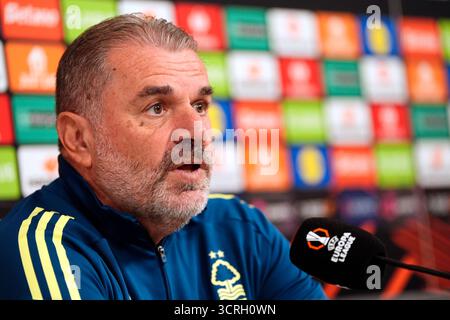 Ange Postecoglou, Manager des Nottingham Forest, während einer Pressekonferenz im City Ground, Nottingham. Bilddatum: Mittwoch, 1. Oktober 2025. Stockfoto