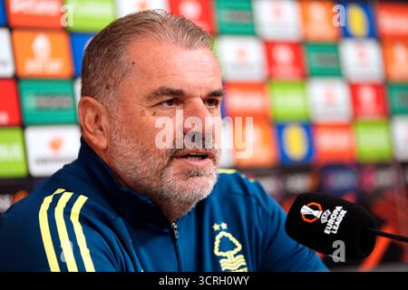Ange Postecoglou, Manager des Nottingham Forest, während einer Pressekonferenz im City Ground, Nottingham. Bilddatum: Mittwoch, 1. Oktober 2025. Stockfoto