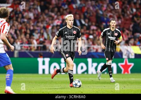 Oscar Hojlund (Frankfurt), 30. SEPTEMBER 2025 - Fußball / Fußball: 2. Tag des Spiels der UEFA Champions League zwischen Club Atletico de Madrid - Eintracht Frankfurt im Estadio Metropolitano in Madrid, Spanien. (Foto: Mutsu Kawamori/AFLO) Stockfoto
