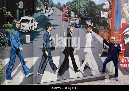 Street Art Fototapete Wall of Fame die Beatles in Basel in der Nordwestschweiz Stockfoto