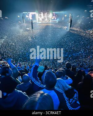 Oasis spielt ihr letztes Wembley-Konzert der UK Live 25-Tour am Sonntag, den 28. September 2025, in London Stockfoto
