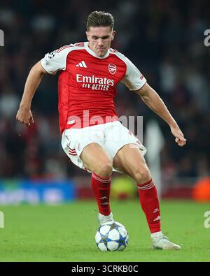 London, Großbritannien. Oktober 2025. London, England, 1. Oktober 2025: Viktor Gyokeres (14 Arsenal) während des UEFA Champions League Spiels zwischen Arsenal und Olympiacos im Emirates Stadium in London. (Foto von Jay Patel/Sports Press Photo/SPP) Credit: SPP Sport Press Photo. /Alamy Live News Stockfoto