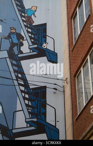 Iconique belgische Zeichentrickfiguren in den Straßen Brüssels gemalt. Tintin Rue de l’Etuve 37 Stockfoto