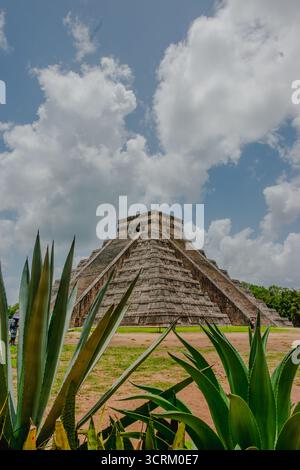 Hochsommersonne in Chichen itza Stockfoto