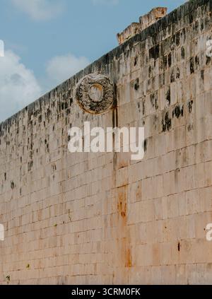 Hochsommersonne in Chichen itza Stockfoto