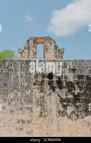 Hochsommersonne in Chichen itza Stockfoto