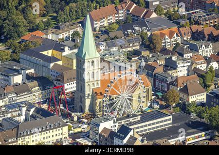 Aus der Vogelperspektive, Paulskirche und Stadtfest mit Riesenrad, Zentrum, Hamm, Ruhrgebiet, Nordrhein-Westfalen, Deutschland, Ort der Anbetung, DE, EUR Stockfoto