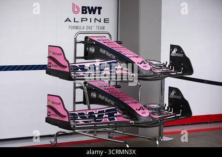 Alpine F1 Team A525, mechanischer Frontflügel beim Formel 1 Grand Prix von Singapur 2025, 18. Runde der FIA Formel 1 Weltmeisterschaft 2025 vom 3. Bis 5. Oktober 2025 auf dem Marina Bay Street Circuit in Singapur Stockfoto