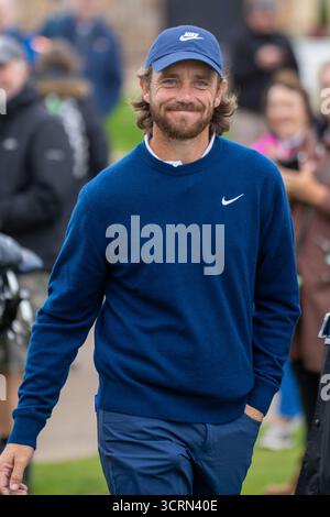 Carnoustie, Schottland. Oktober 2025. Der Engländer Tommy Fleetwood in der ersten Runde der Alfred Dunhill Links Championship. Quelle: Tim Gray/Alamy Live News Stockfoto