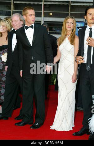 Brad Pitt und Jennifer Aniston bei der Premiere von Troy auf den Filmfestspielen von Cannes 2004 bis 13. Mai 2004 Stockfoto