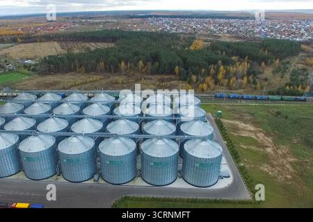 Fat-Anlage. Fabrik für die Verarbeitung von Fett und Öl. Essen der industriellen Produktion. Stockfoto