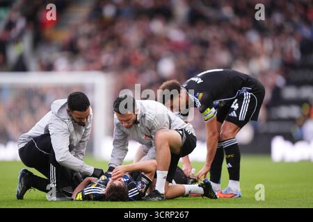 Aktenfoto vom 13-09-2025 von Daniel James von Leeds United, der wegen einer Verletzung behandelt wurde. Daniel Farke, Cheftrainer von Leeds, hat bestätigt, dass die Knöchelverletzung von Flügelspieler Daniel James ihn bis zu sechs Wochen ausschließt. Ausgabedatum: Donnerstag, 2. Oktober 2025. Stockfoto