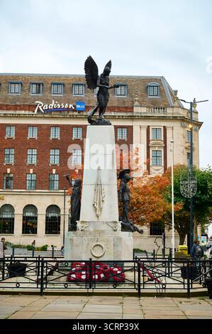 Kriegsdenkmal im Stadtzentrum von Leeds, West Yorkshire, Großbritannien Stockfoto