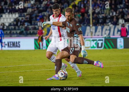 Empoli, Italien. 01/10/2025. Andrea Fulignati, Empoli FC gegen AC Monza, Serie B, bei Carlo Castellani - Computer Gross Arena.Credit: Alessio Morgese / Alamy Live News Stockfoto