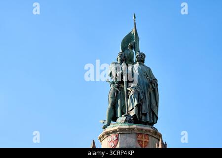 Brügge, Belgien – 14. September 2024 Jan Breydel und Pieter de Coninck Monument Brügge. Jan Breydel und Pieter de Coninck Monument am Grote Markt, Stockfoto