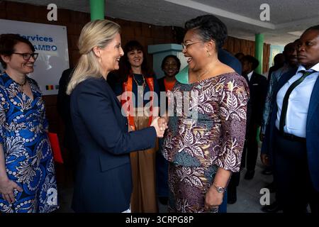 AM 2. OKTOBER 1935 trifft die Herzogin von Edinburgh im Kintambo General Hospital in Kinshasa, DRK, Premierminister der Demokratischen Republik Kongo, Judith Suminwa. Bilddatum: Donnerstag, 2. Oktober 2025. Stockfoto