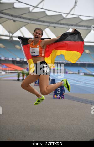 Neu-Delhi, Indien. Oktober 2025. Jule Ross aus Deutschland gewinnt Bronze im 400mm T47 der Frauen im Jawaharlal nehru Stadium während der Para-Leichtathletik-Weltmeisterschaft 2025 in Neu-delhi, Indien. Quelle: Ranjith Kumar/AFLO/Alamy Live News Stockfoto
