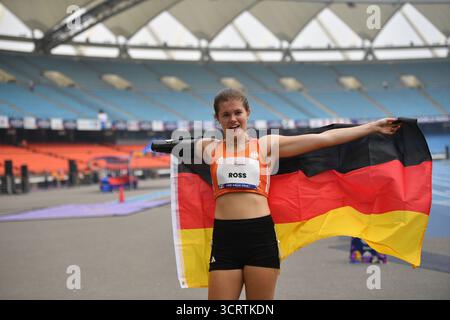 Neu-Delhi, Indien. Oktober 2025. Jule Ross aus Deutschland gewinnt Bronze im 400mm T47 der Frauen im Jawaharlal nehru Stadium während der Para-Leichtathletik-Weltmeisterschaft 2025 in Neu-delhi, Indien. Quelle: Ranjith Kumar/AFLO/Alamy Live News Stockfoto
