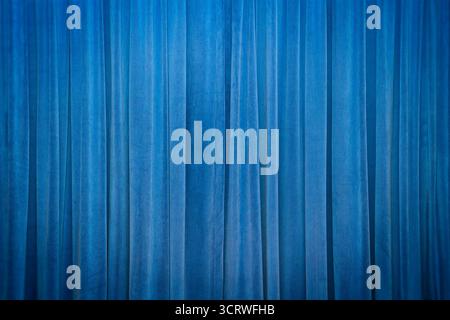 Blauer Samtvorhang Hintergrund Stockfoto